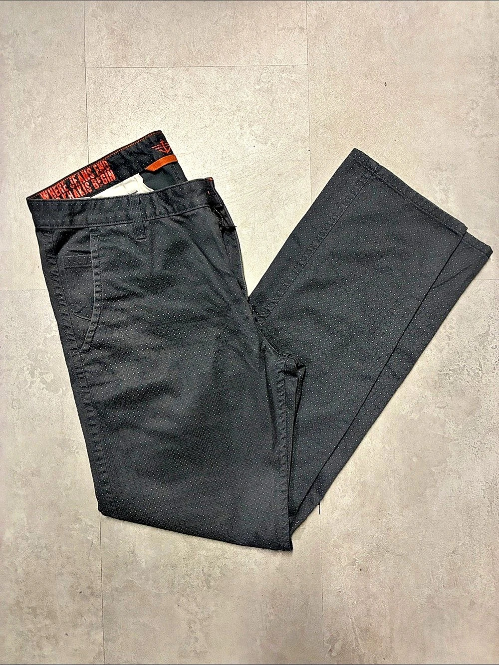 Dockers Alpha Khaki Slim Tapered Slim Tapered Pants Waist 33 x 32 in Black